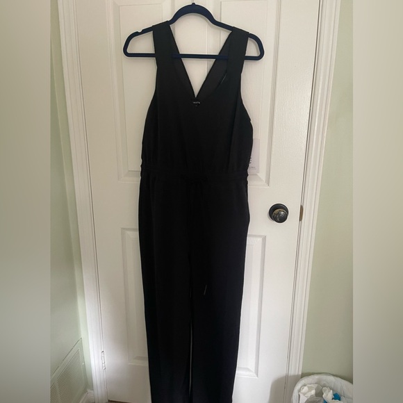 BNWT - Athleta Savannah Jumpsuit - Black Size 6 - Picture 3 of 6